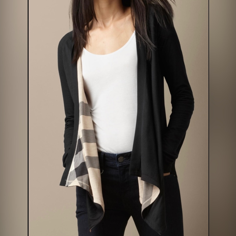 Burberry Reversible Waterfall Cardigan size XS in Black
